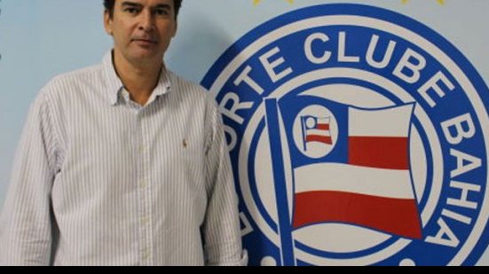 Imagem Diretor do Bahia nega contato com o Cruzeiro e avisa que está focado no tricolor