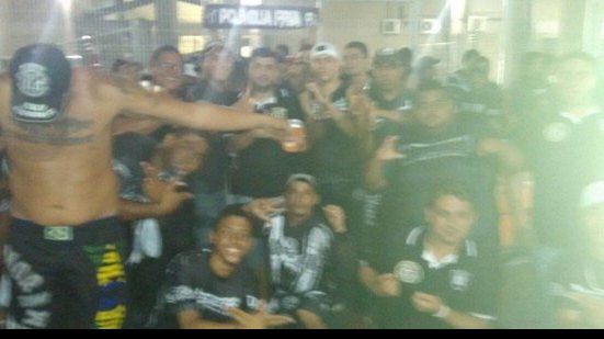 Imagem Torcida organizada do Ceará já se encontra na Arena Fonte Nova