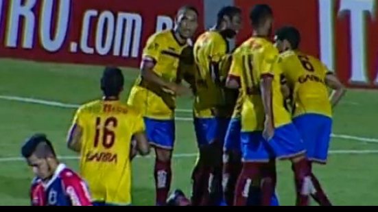 Imagem Nádson brilha e Jacuipense se classifica para segunda fase da Copa do Brasil