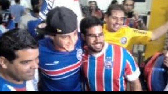 Imagem Após falhar e apagar conta, goleiro do Bahia faz novo perfil em rede social