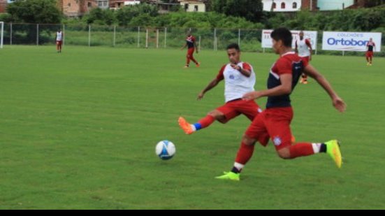 Imagem Mesmo com chuvas, Bahia se reapresenta e reservas treinam com bola