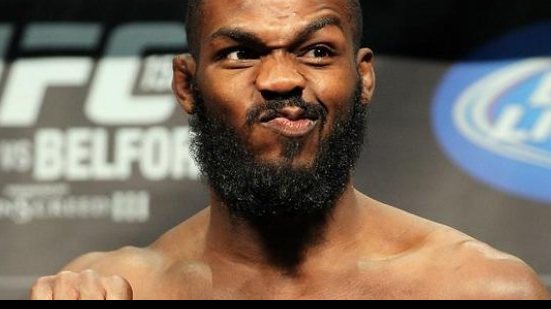 Imagem Jon Jones é retirado de evento e perde cinturão dos meio-pesados no UFC