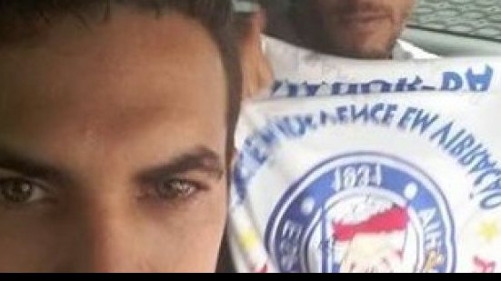 Imagem Em Fortaleza, cearenses agridem tricolores, roubam uniformes e exibem em redes