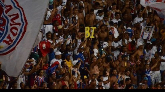 Imagem Bahia "assa" o Bode na Arena e tricolores comemoram o bicampeonato