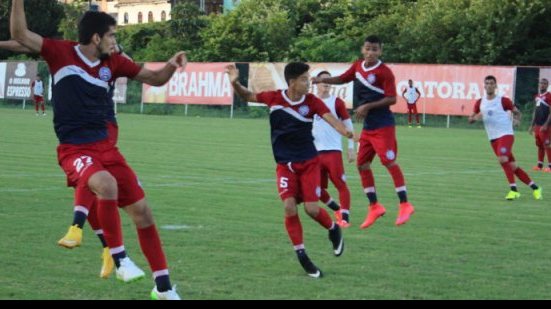 Imagem Reservas do Bahia treinam forte; Titulares ganham folga extra