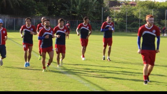 Imagem Bahia treina em dois períodos e Sérgio Soares testa time quase todo reserva