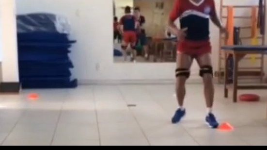 Imagem Após cirurgia no joelho, Railan inicia transição para voltar aos gramados