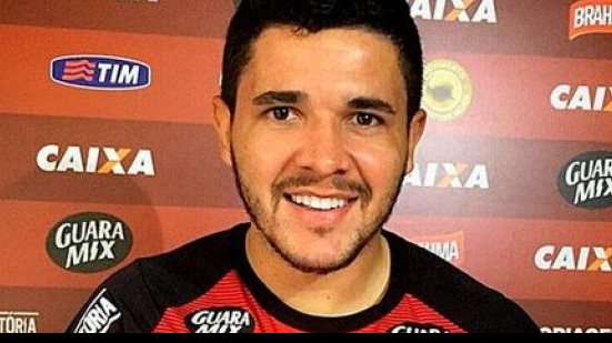 Imagem Regularizado, Diego Renan está fora da estreia do Vitória na Série B