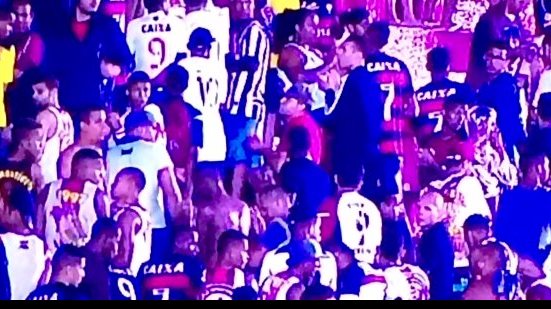 Imagem Vitória x Sampaio Corrêa: veja os gols do vexame rubro negro no Barradão