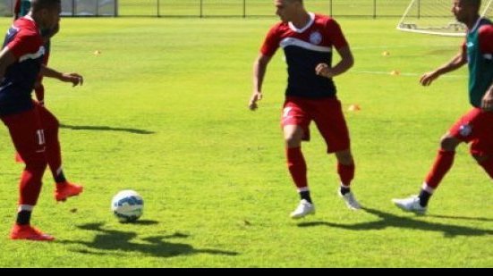 Imagem Após único treino antes de enfrentar a Luverdense, Bahia segue viagem para o MT
