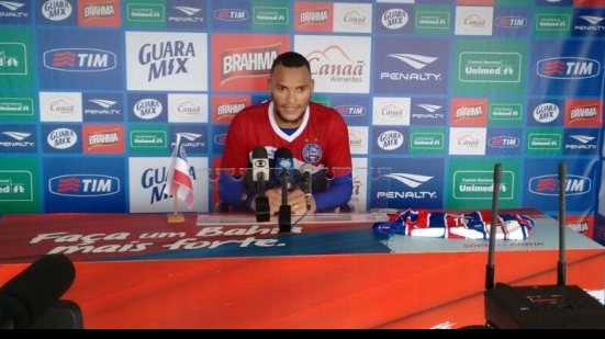 Imagem Titi lamenta jogo sem torcida, mas acredita em energia positiva dos tricolores