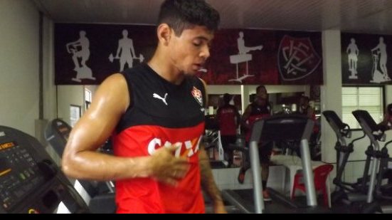Imagem Vitória encerra trabalhos antes do jogo contra o Oeste na academia