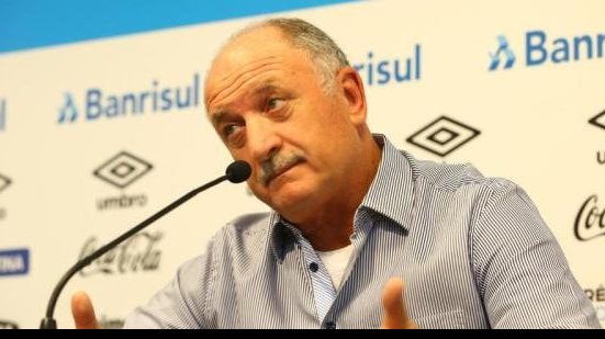 Imagem Grêmio surpreende e anuncia demissão de Felipão