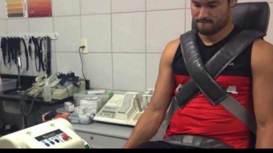 Imagem Pedro Ken inicia exames médicos no Vitória e já deve estrear na sexta-feira