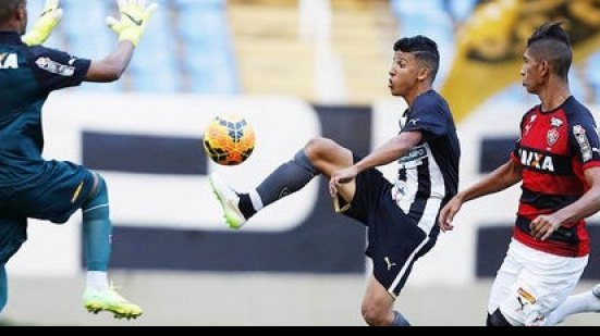 Imagem Vitória devolve 3 a 1, vence Botafogo nos pênaltis e é campeão da Copa do Brasil