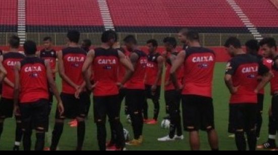 Imagem Com cinco mudanças, Vitória encerra preparação para jogo contra o Bragantino