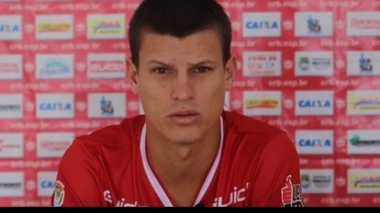 Imagem  CRB pode ter dois desfalques e zagueiro ex-Bahia entre os titulares