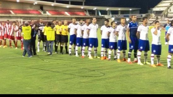 Imagem Bahia goleia CRB e assume vice-liderança da segundona