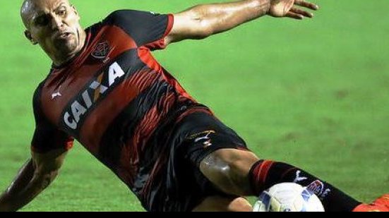 Imagem Meia que caiu com o Vitória em 2014 vai defender clube da Série B