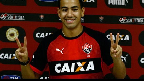 Imagem Zagueiro que atuou em apenas quatro jogos está próximo de deixar o Vitória