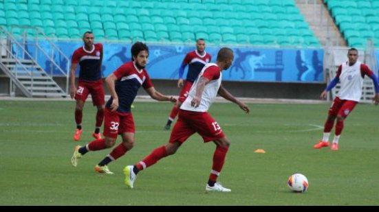 Imagem Bahia faz coletivo na Arena Fonte Nova, local do jogo contra o Paraná