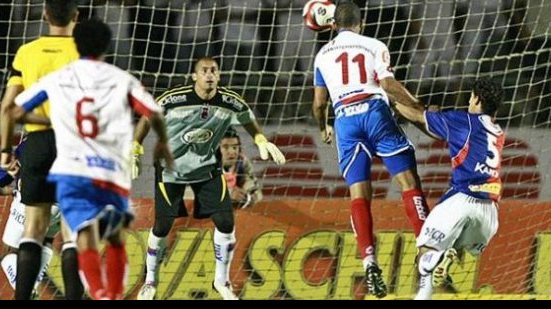 Imagem Bahia tem ampla vantagem em confrontos contra o Paraná