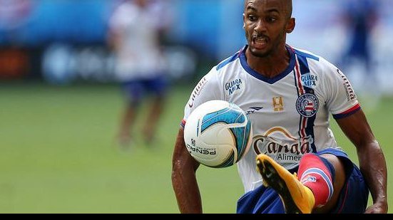 Imagem STJD mantém punição e lateral do Bahia está fora dos próximos quatro jogos