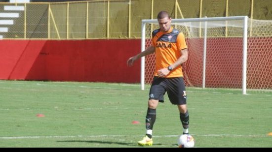 Imagem Ainda sem Escudero, Vitória faz treino técnico no Barradão