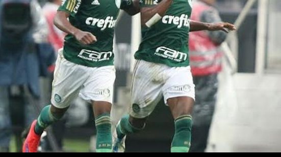 Imagem Palmeiras vence o Corinthians e aumenta crise do rival