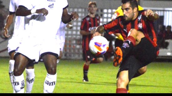 Imagem Escudero reforça o Vitória contra o Criciúma