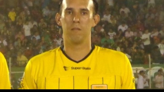 Imagem Árbitro goiano comanda Bragantino e Bahia pela Série B