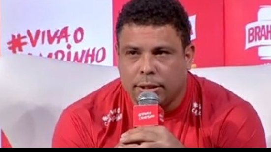 Imagem Ronaldo pede renúncia de presidente da CBF: não tem dado grande exemplo