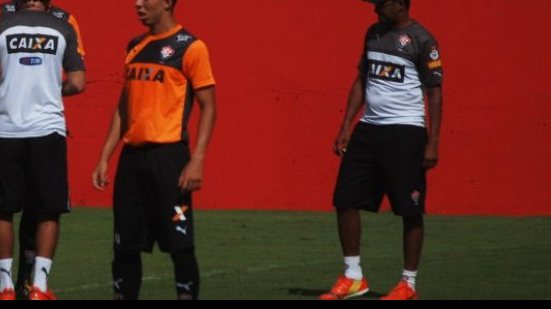 Imagem Escudero é poupado e Vitória encerra preparação para duelo com o Atlético-GO