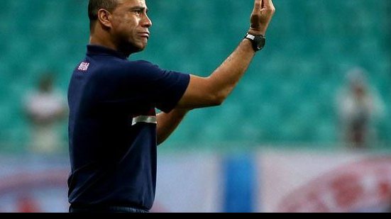 Imagem Técnico aponta que Bahia é candidato ao acesso, mas descarta favoritismo