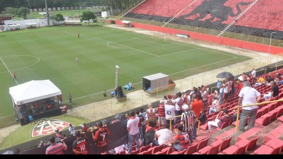 Imagem Assembleia do Vitória: movimento de sócios no Barradão já é intenso