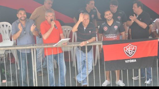 Imagem Conselheiro manda indireta para dirigentes do Vitória: não aceitam críticas