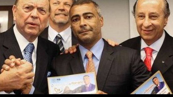 Imagem Del Nero diz que Romário só passou a atacar CBF após ter pedido recusado
