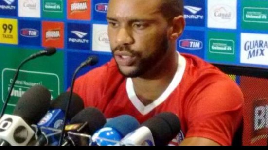 Imagem Róbson avisa que mudança de esquema não muda forma agressiva do Bahia jogar