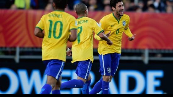 Imagem Com Jean no gol, Brasil goleia Senegal e avança à final do Mundial sub-20