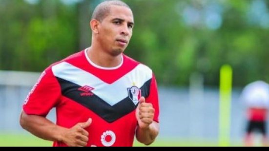 Imagem Atacante é oferecido e Bahia analisa possível contratação