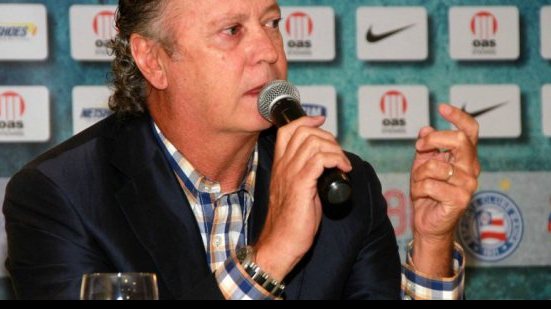 Imagem Goiás descarta contratação de ex-técnico do Bahia