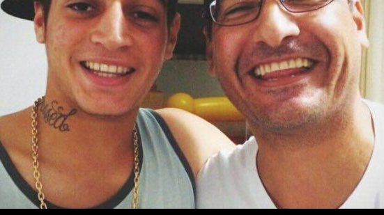 Imagem Goleiro Jean volta para os braços do pai: &quot;estava com saudades&quot; 