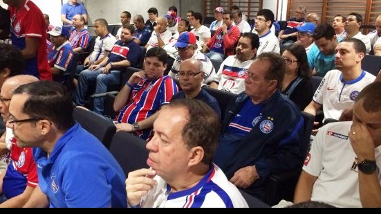 Imagem Democracia Tricolor: Presidente do Bahia dá início a votação na Assembleia Geral