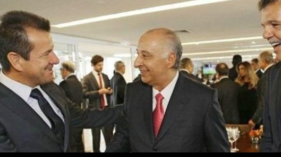Imagem Presidente da CBF exime culpa de Dunga e mantém treinador no comando da seleção