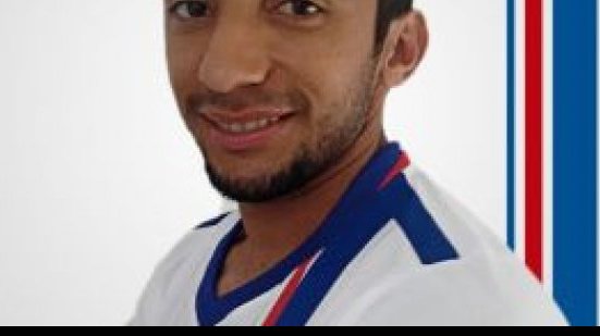 Imagem Apesar da possível contratação de lateral, Bahia deve renovar com Adriano