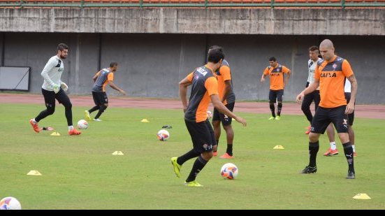Imagem Vitória encerra preparação para o clássico BAVI com rachão em Pituaçu