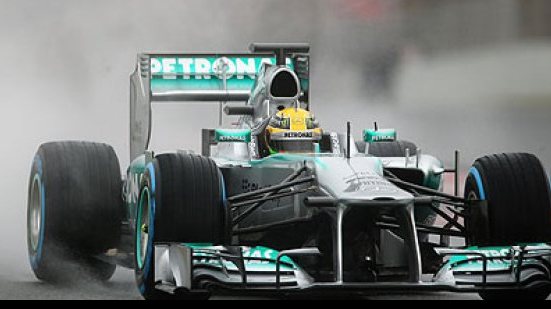 Imagem  Hamilton faz pole e Massa vai largar em terceiro
