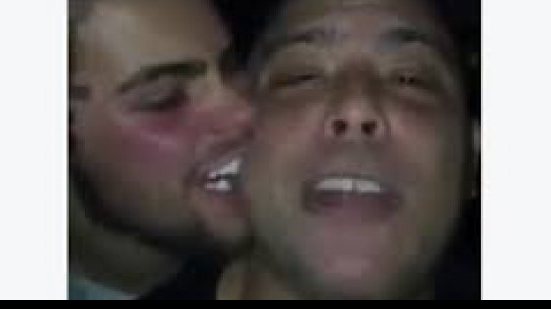 Imagem Vídeo mostra Ronaldo Fenômeno recebendo beijos de &#039;namorado&#039;