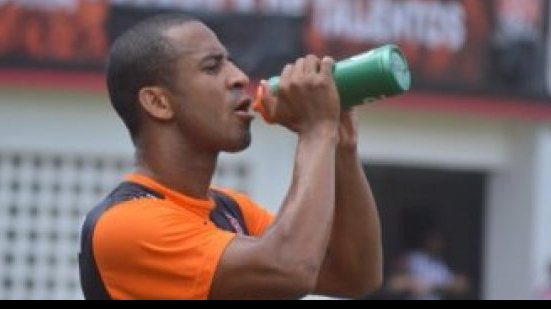 Imagem Pereira deve estrear pelo Vitória neste sábado e já recebe elogios de Pedro Ken