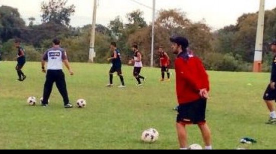 Imagem Vitória encara Santos pela Taça BH nesta terça